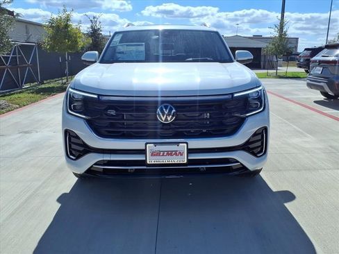 New 2026 Volkswagen Atlas SEL Premium R-Line AWD/4WD image 3
