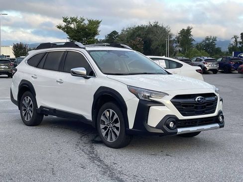 Used 2025 Subaru Outback Touring XT w/ Popular Package #2 AWD/4WD image 1