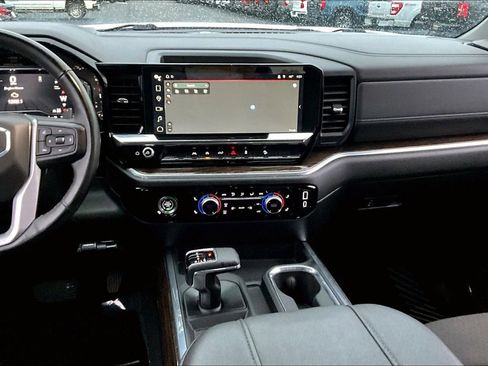 Used 2024 GMC Sierra 1500 Elevation w/ X31 Off-Road Package AWD/4WD image 6
