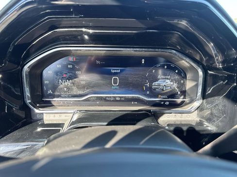 Used 2024 Chevrolet Silverado 1500 LT image 15