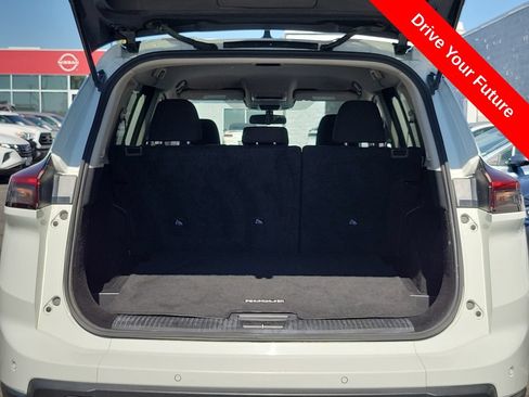 Used 2024 Nissan Rogue S FWD image 22