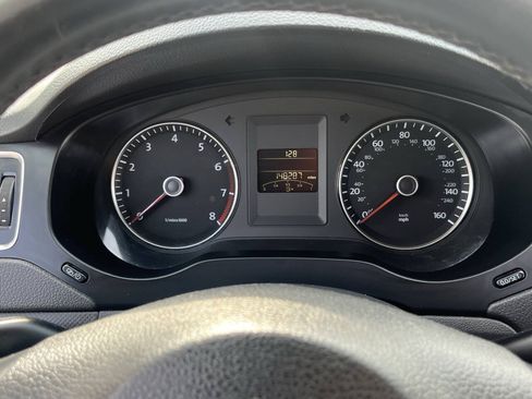 Used 2012 Volkswagen Jetta SE FWD image 29