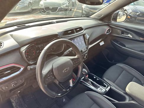 Used 2023 Chevrolet TrailBlazer RS w/ Convenience Package image 19