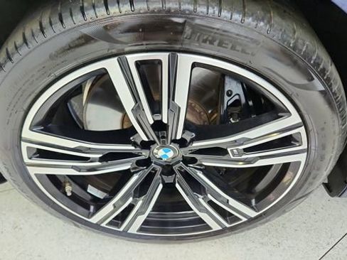 Used 2023 BMW 760i xDrive AWD/4WD image 56