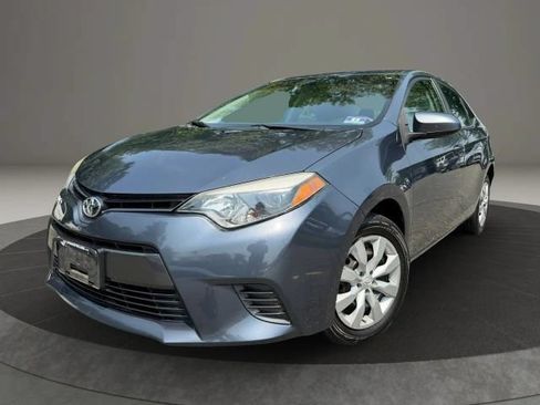 Used 2016 Toyota Corolla LE FWD image 1