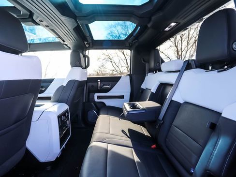 Used 2024 GMC Hummer EV 3X w/ Omega Edition image 21