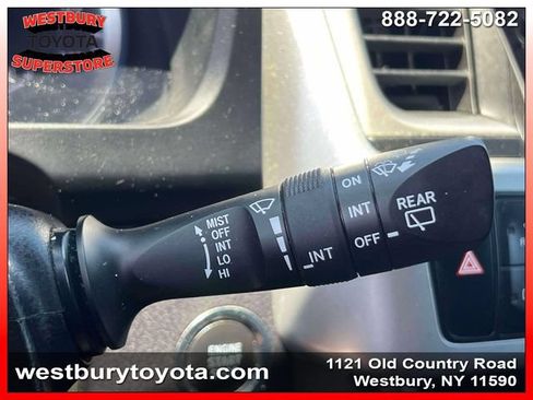 Used 2017 Toyota Highlander XLE AWD/4WD image 29