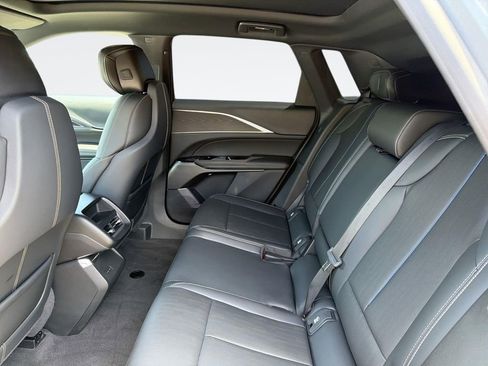 Certified 2024 Cadillac Lyriq Sport RWD image 25