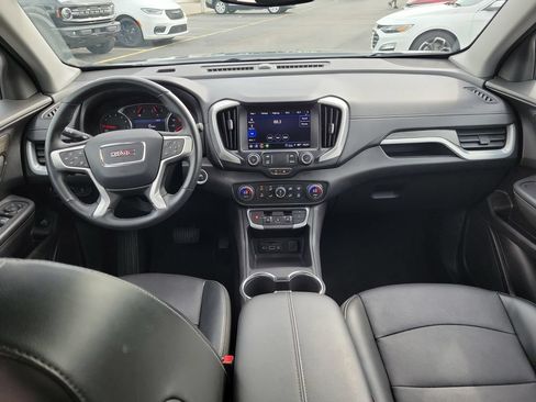 Used 2024 GMC Terrain SLT AWD/4WD image 12
