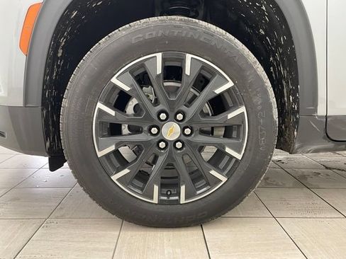 New 2026 Chevrolet Traverse LT w/ Sun and Wheel Package AWD/4WD image 7