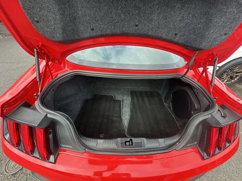 Used 2020 Ford Mustang GT Premium w/ Equipment Group 401A RWD image 33