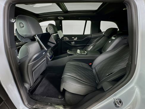 New 2026 Mercedes-Benz Maybach GLS 600 4MATIC image 27
