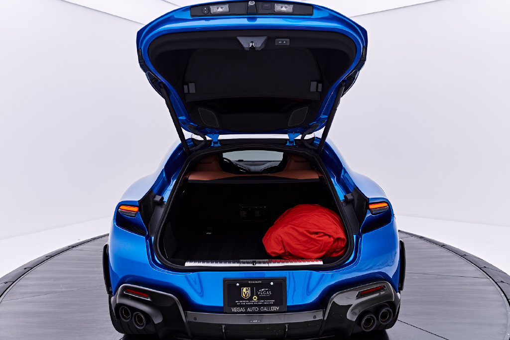 Used 2024 Ferrari Purosangue AWD/4WD image 31