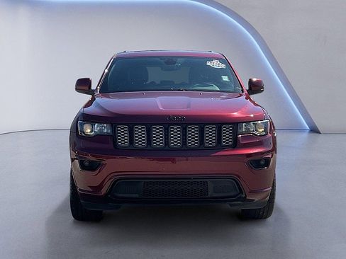 Used 2019 Jeep Grand Cherokee Altitude RWD image 8