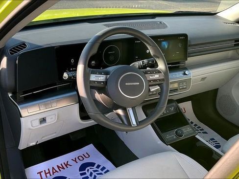 Used 2024 Hyundai Kona SEL w/ Convenience Package image 15