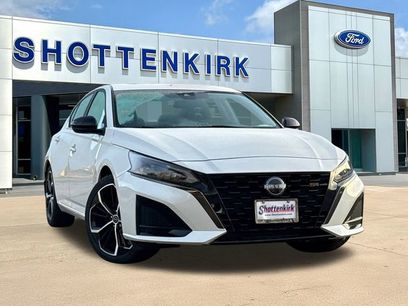 Used 2024 Nissan Altima 2.5 SR w/ SR Premium Package