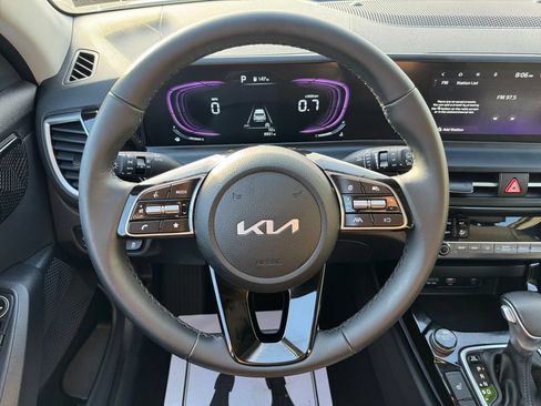 Certified 2025 Kia Seltos S AWD/4WD image 15