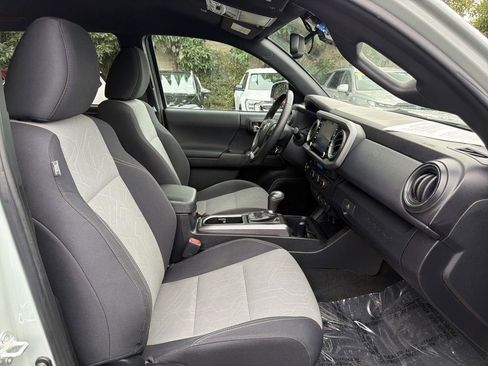 Used 2023 Toyota Tacoma TRD Off-Road image 30