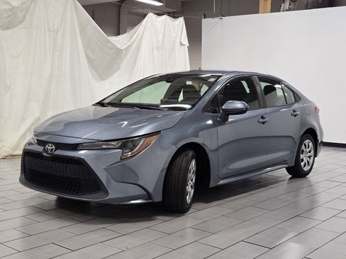 Used 2020 Toyota Corolla LE FWD image 11