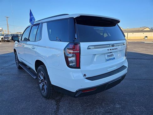 Used 2022 Chevrolet Tahoe Z71 w/ Z71 Off-Road Package image 4