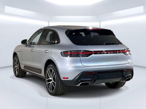 Certified 2025 Porsche Macan AWD/4WD image 7