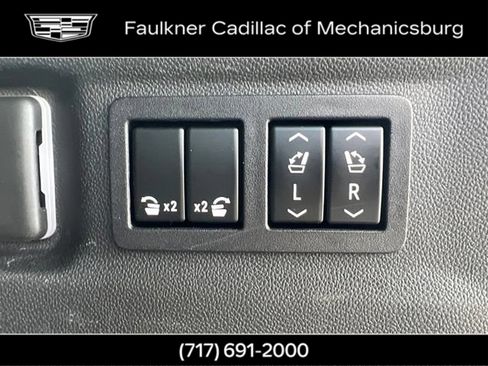 Used 2023 Chevrolet Suburban Z71 w/ Luxury Package AWD/4WD image 15