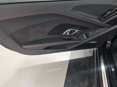 Used 2023 Audi R8 V10 GT image 12