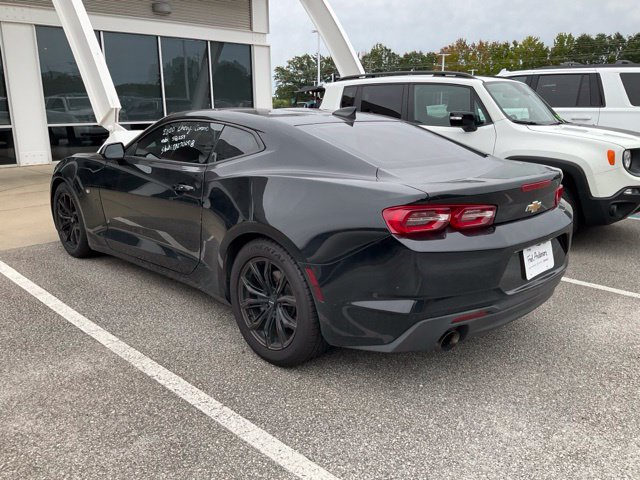 Used 2020 Chevrolet Camaro LT RWD image 4