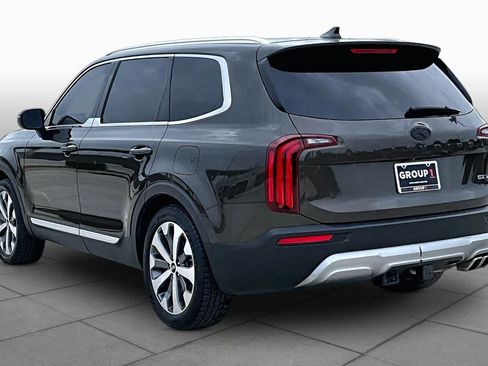 Used 2020 Kia Telluride EX w/ EX Premium Package FWD image 11