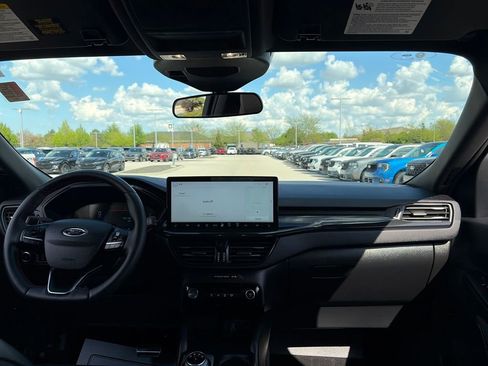 Used 2023 Ford Escape ST-Line Select w/ Tech Pack #1 AWD/4WD image 32