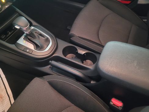 Used 2022 Kia Forte LXS image 26