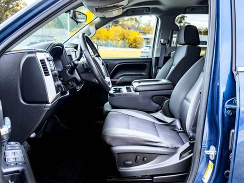 Used 2017 GMC Sierra 1500 SLE w/ SLE Value Package image 19