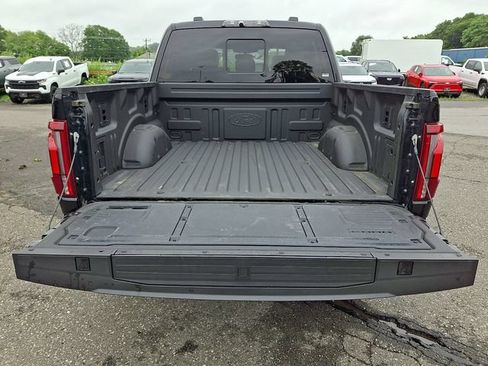 Used 2025 Ford F150 Raptor AWD/4WD image 28