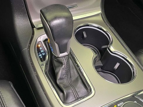 Used 2020 Jeep Grand Cherokee Limited w/ Premium Lighting Group image 35