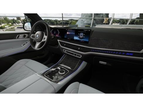 New 2026 BMW X5 xDrive40i w/ M Sport Package AWD/4WD image 14