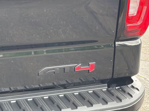 Used 2021 GMC Sierra 1500 AT4 w/ AT4 Premium Package image 39