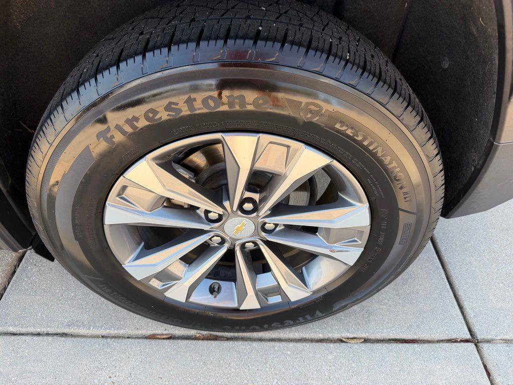 Used 2025 Chevrolet Equinox LT w/ Convenience Package II FWD image 27