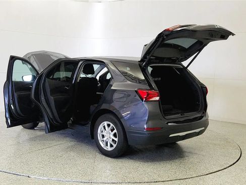 Used 2023 Chevrolet Equinox LT FWD image 11