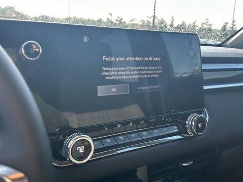 Used 2025 GMC Canyon Elevation w/ Convenience Package image 30