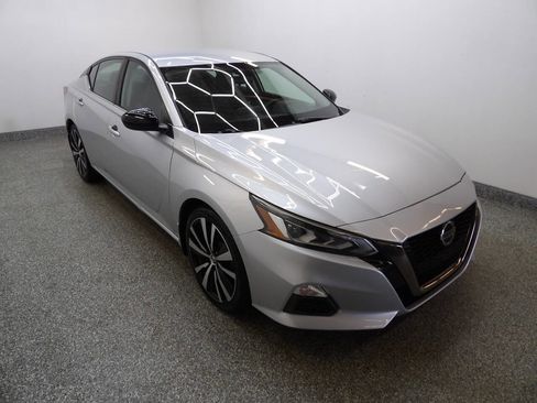 Used 2020 Nissan Altima 2.5 SR image 3