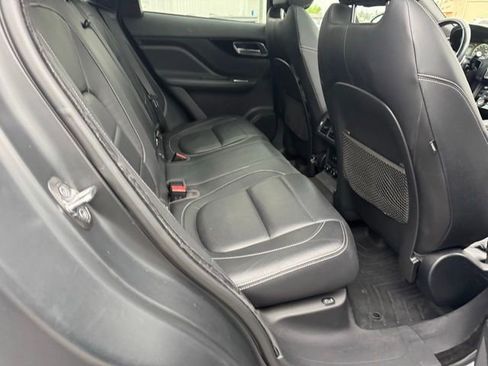 Used 2018 Jaguar F-PACE S image 14