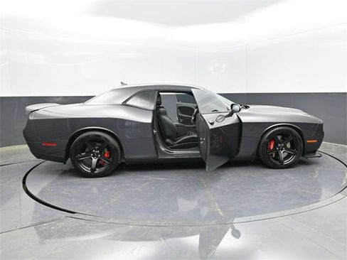 Used 2019 Dodge Challenger SRT Hellcat Redeye image 42