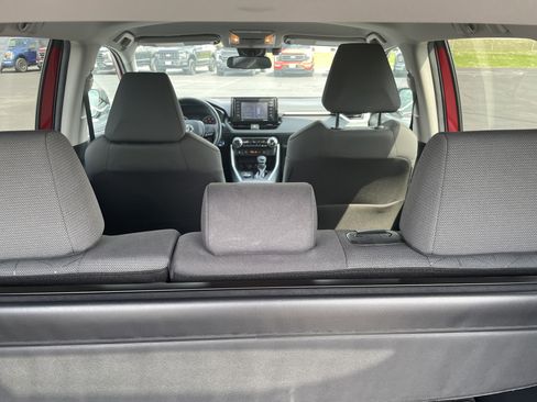 Used 2021 Toyota RAV4 XLE w/ XLE Grade Weather Package image 61