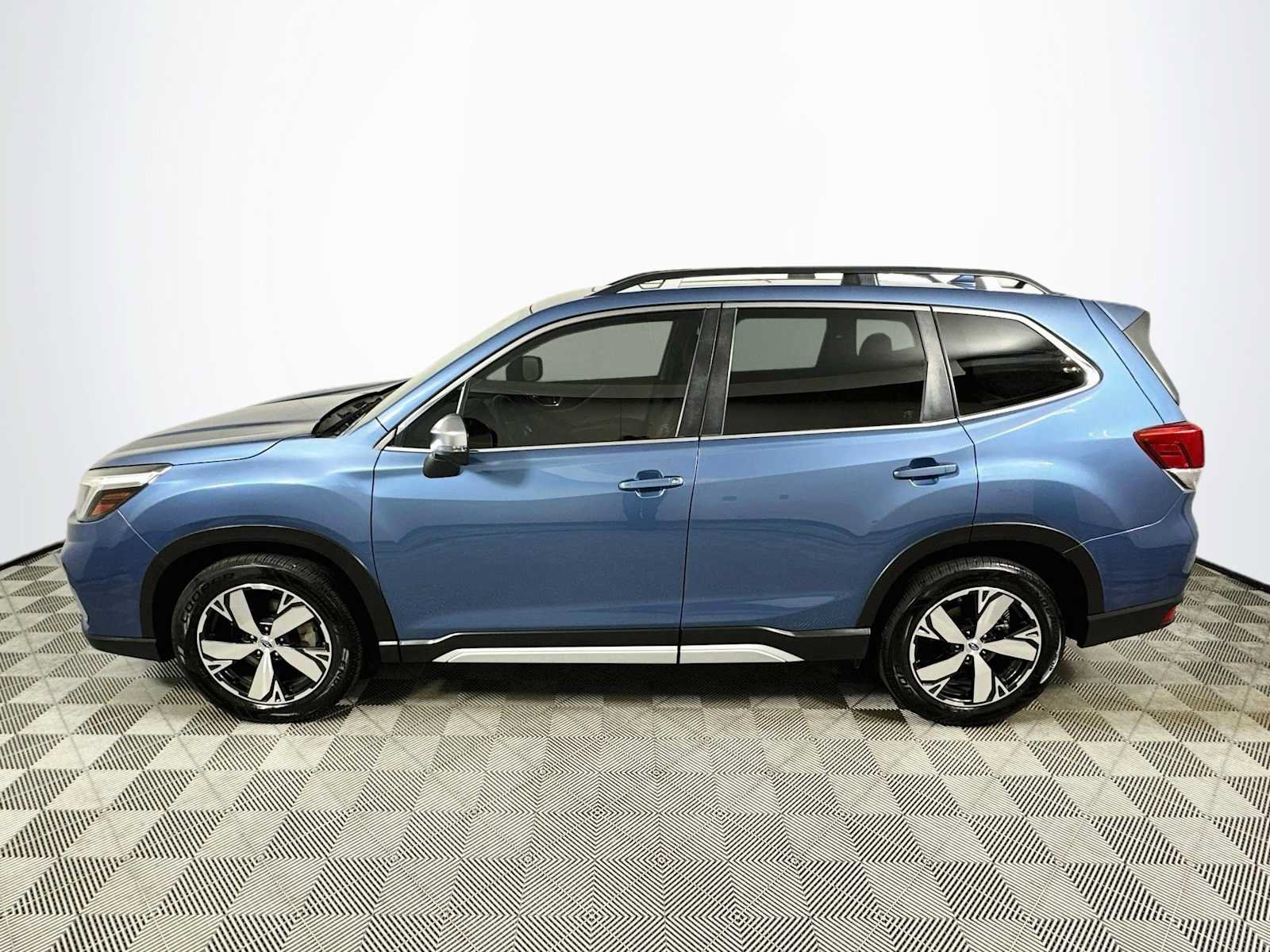 Used 2020 Subaru Forester Touring w/ Popular Package #2 AWD/4WD image 4