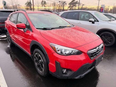 Used 2021 Subaru Crosstrek 2.0i Premium w/ Moonroof Package image 2