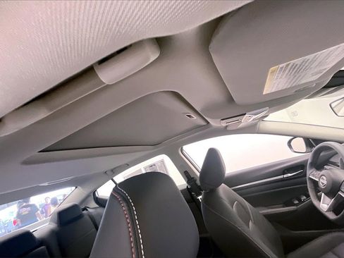 Certified 2024 Nissan Altima 2.5 SR w/ SR Premium Package image 23