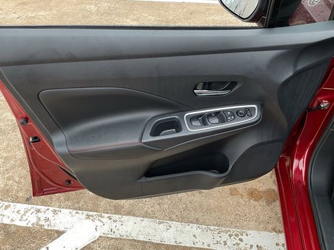 New 2025 Nissan Versa SR w/ Trunk Package image 12