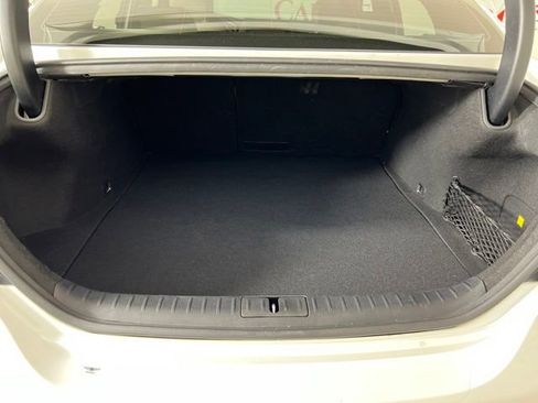 Used 2022 Genesis G70 3.3T image 24