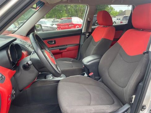 Used 2011 Kia Soul Sport FWD image 12
