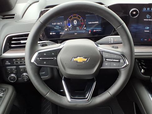 New 2026 Chevrolet Suburban Premier image 18